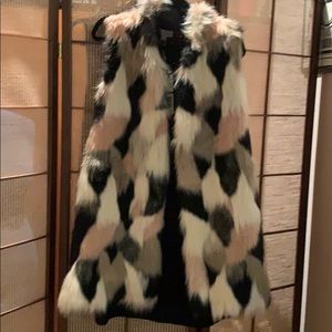 Faux fur vest size large